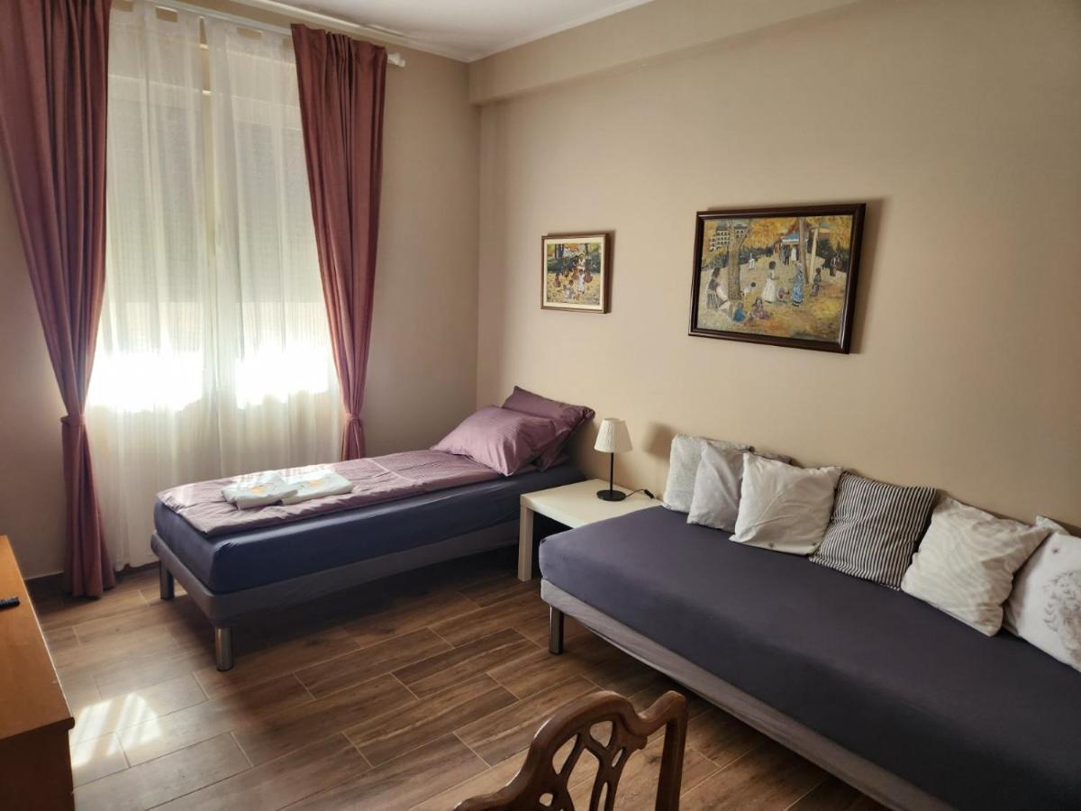 Roomsapartments Popcourt Pancevo Bagian luar foto