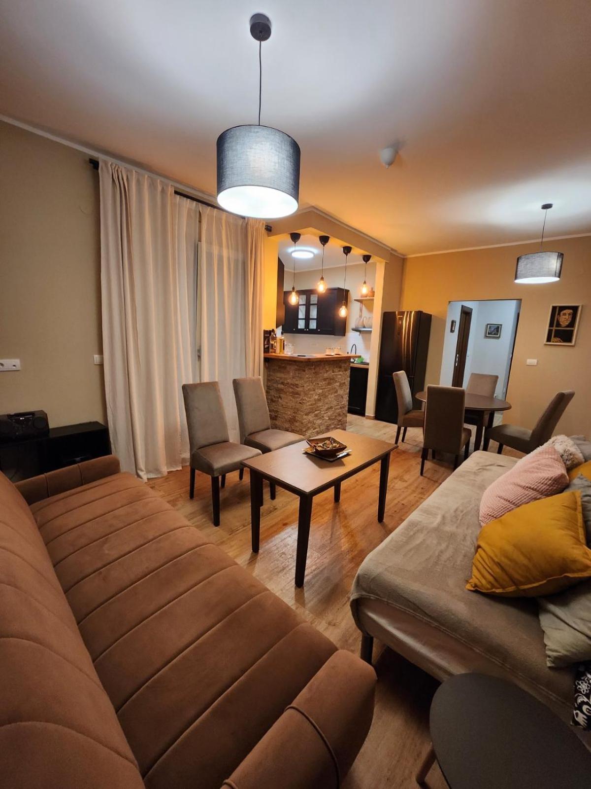 Roomsapartments Popcourt Pancevo Bagian luar foto